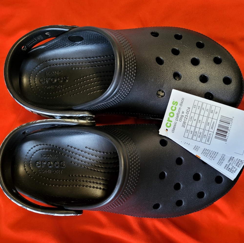 BNWT Crocs Platform